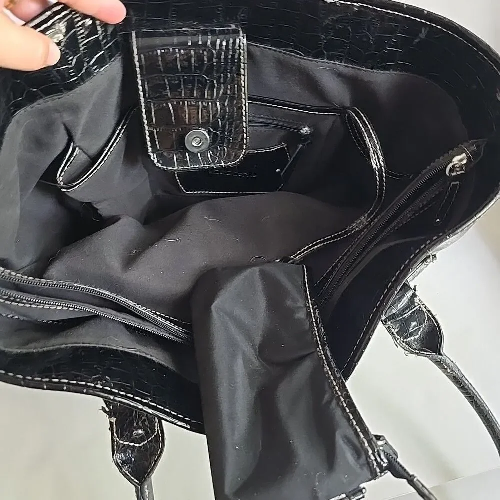 LIZ CLAIBORNE Embossed Faux Crocodile Black Purse Tote Shoulder Bag 14x10x5 EUC